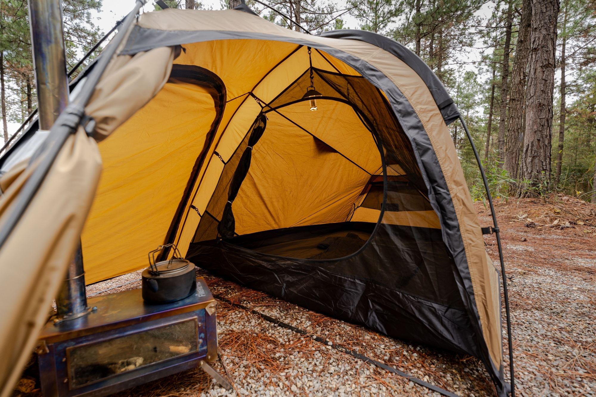 Embracing the Cold: The Ultimate Guide to Hot Tent Camping插图