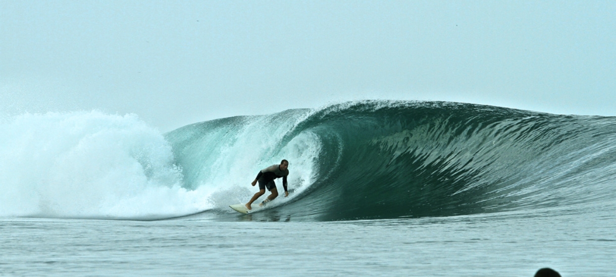 Discovering the Waves: An In-Depth Look at Miramar Surf Camp插图1